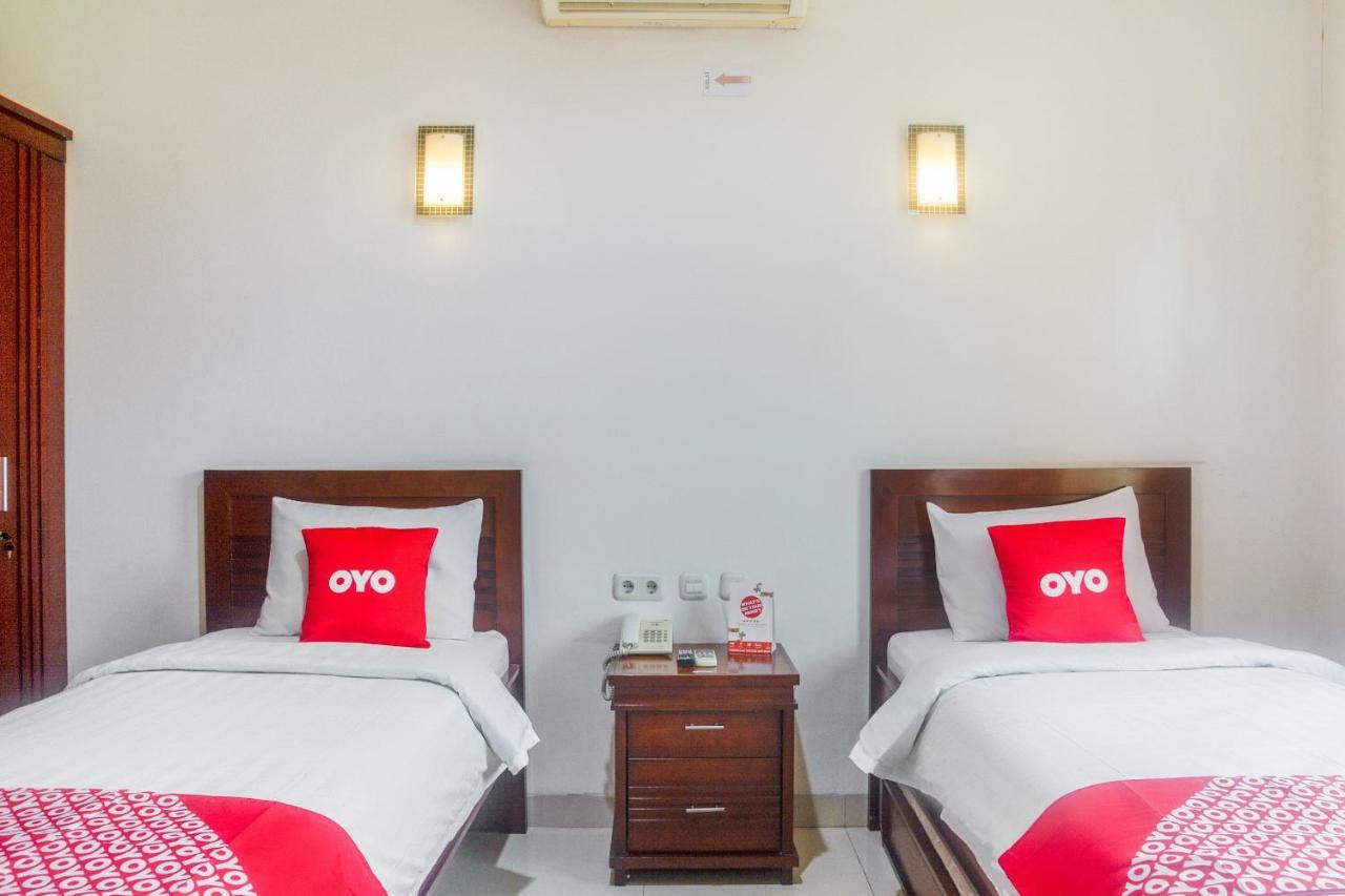 OYO 3894 Karunia Muslim Syariah Hotel Jakarta Luaran gambar