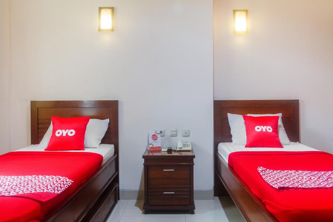 OYO 3894 Karunia Muslim Syariah Hotel Jakarta Luaran gambar